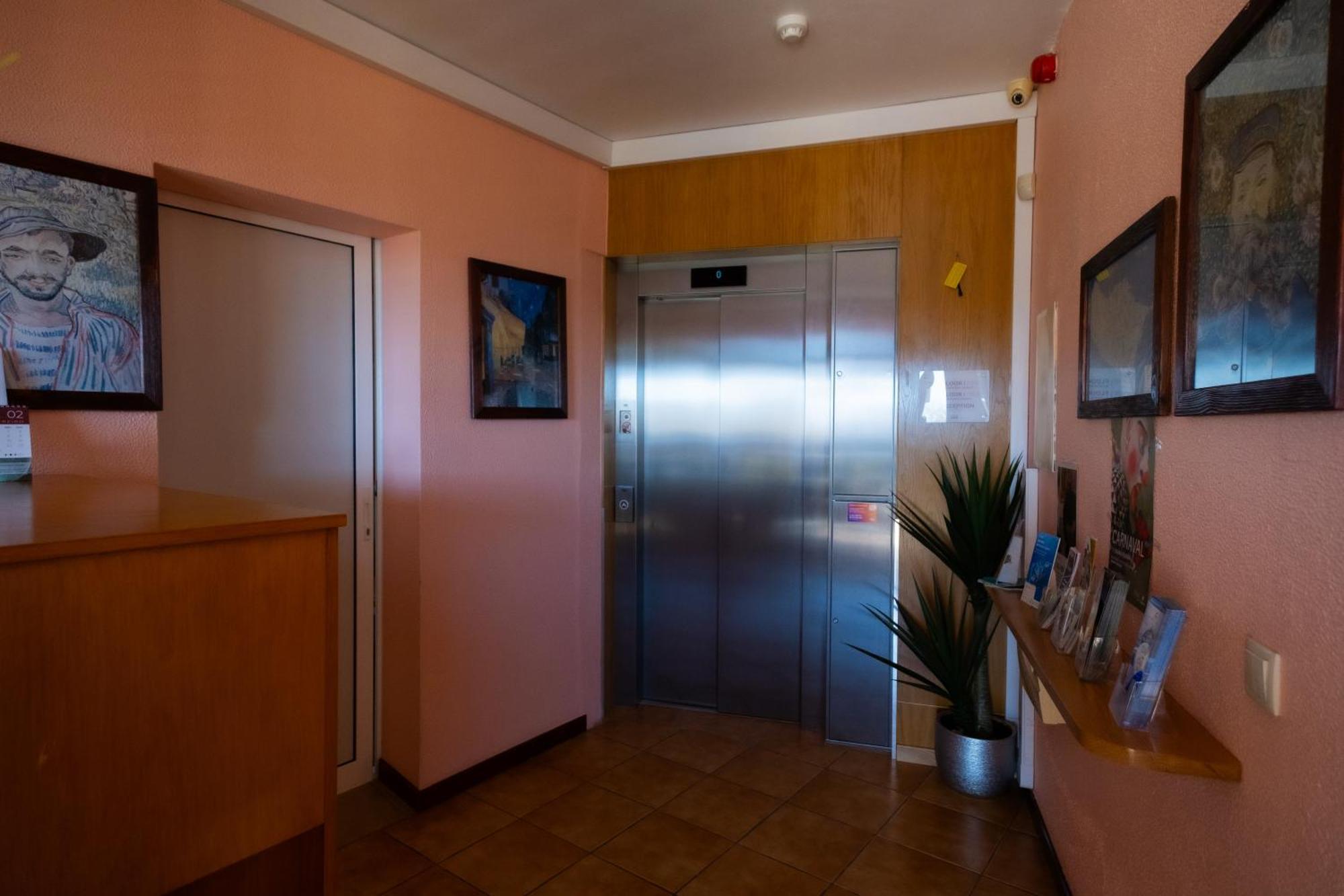 ホテル Residencial Familia マシコ エクステリア 写真