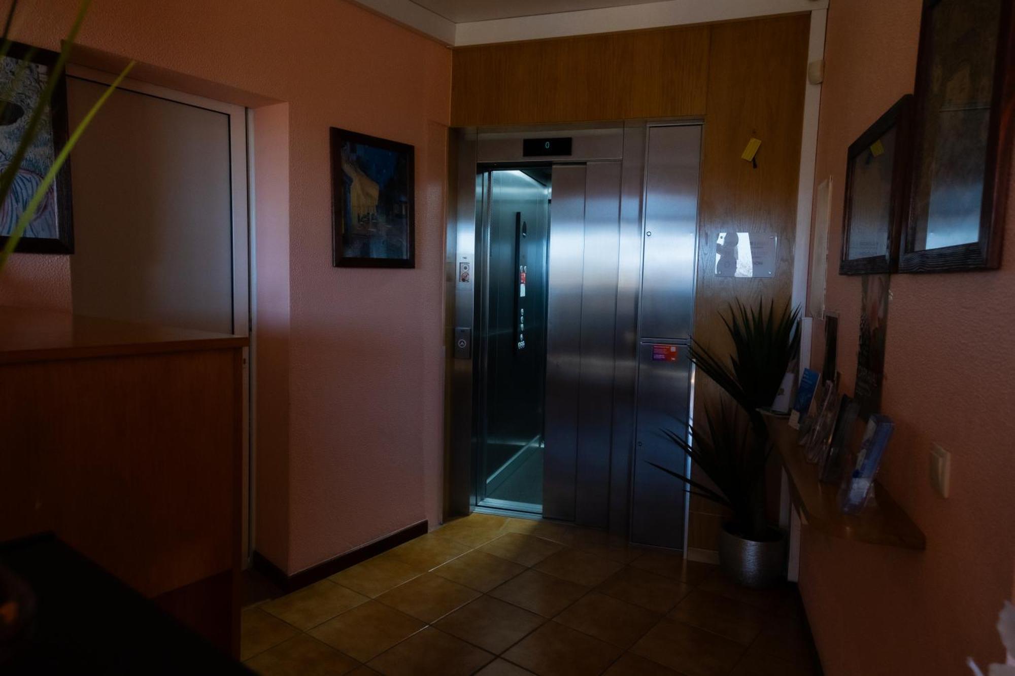 ホテル Residencial Familia マシコ エクステリア 写真
