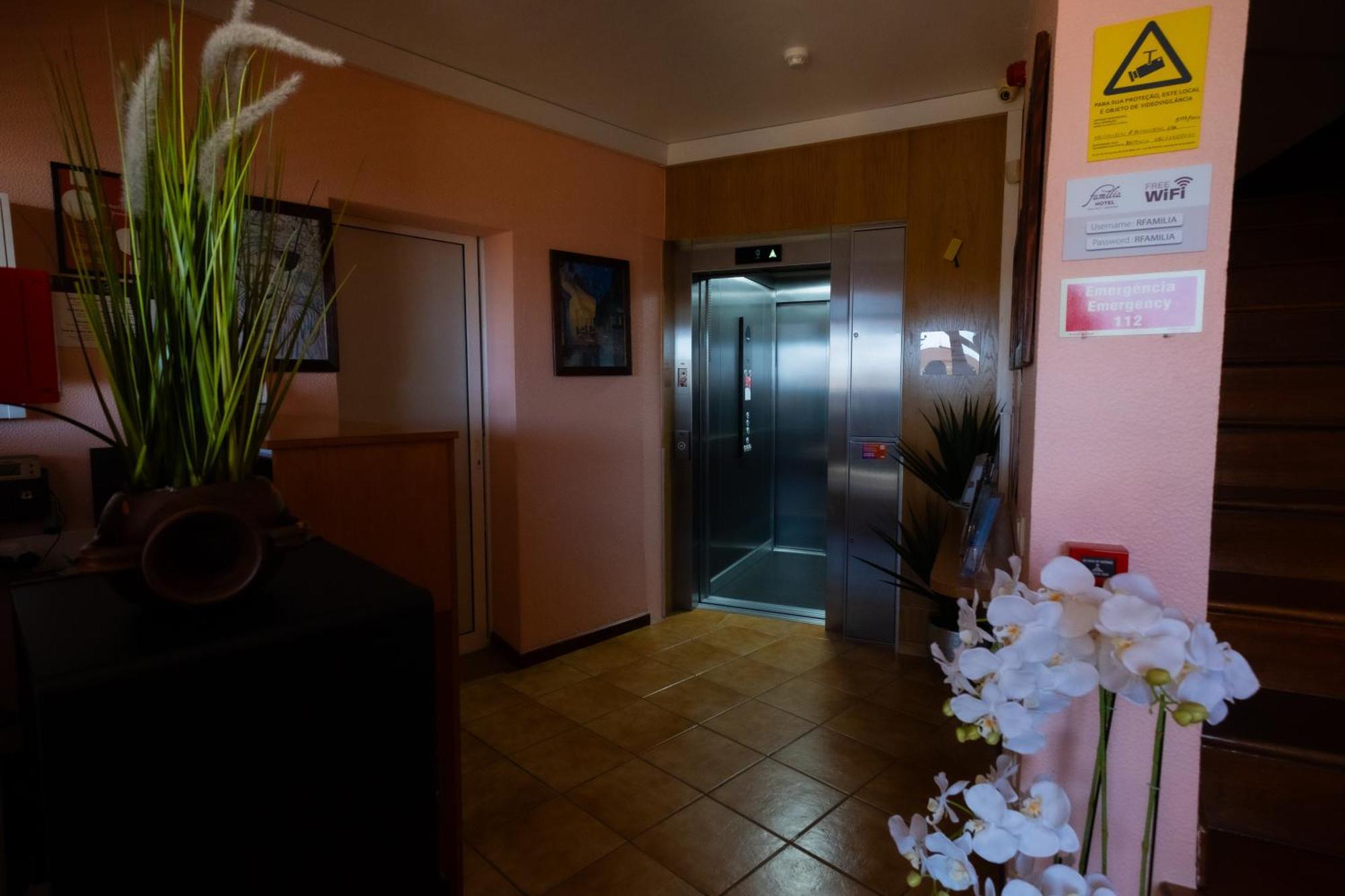 ホテル Residencial Familia マシコ エクステリア 写真