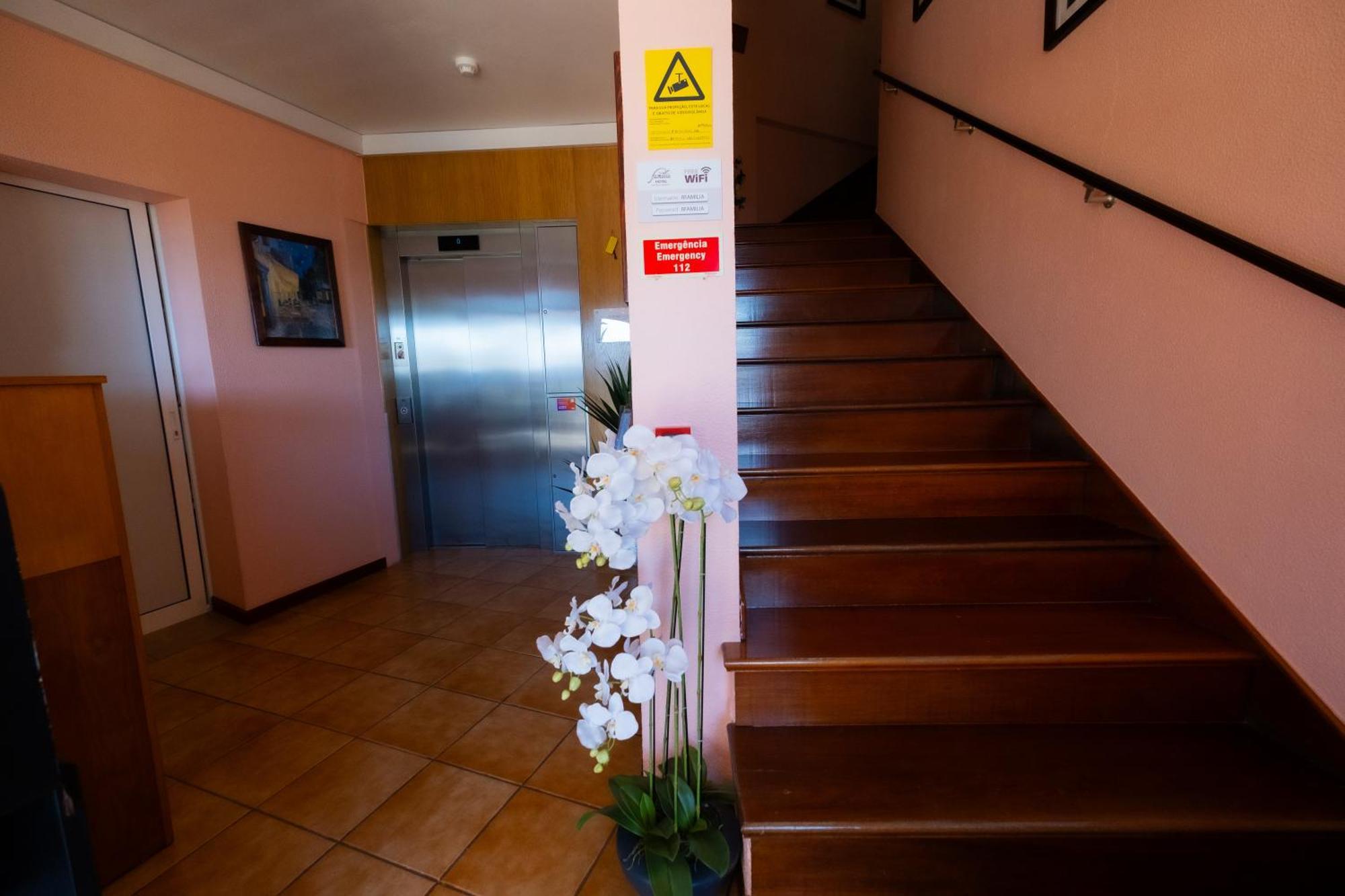 ホテル Residencial Familia マシコ エクステリア 写真